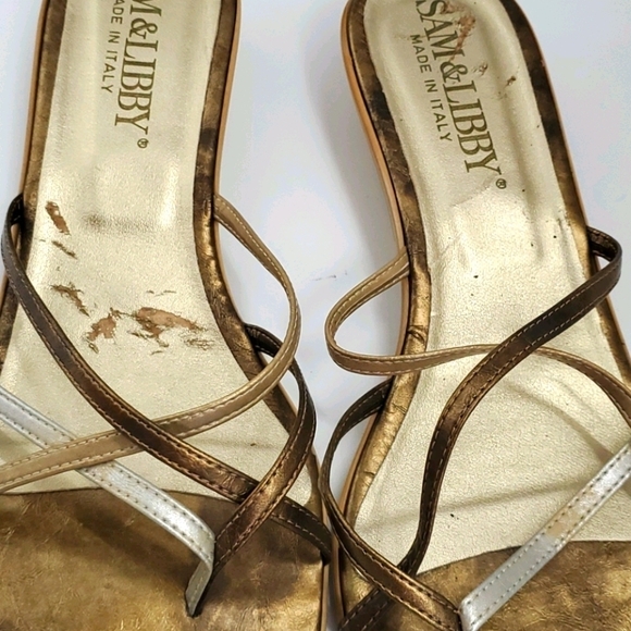 Sam & Libby Women's Gold Strappy Low Wedge - Picture 5 of 11